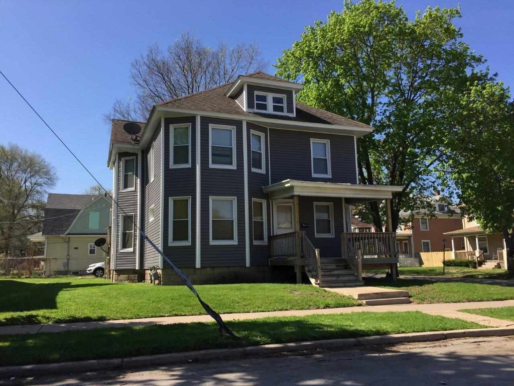Primary Photo - 1600 12th Ave