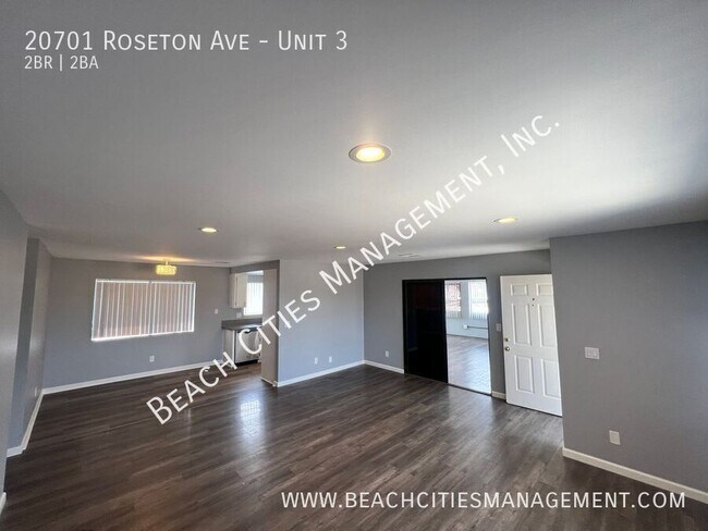 Foto del edificio - 20701 Roseton Ave