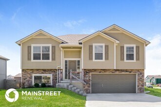 Building Photo - 501 Fall Meadow Ln