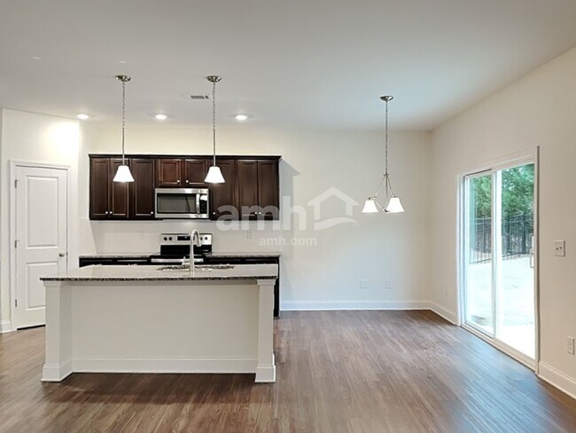 Foto del edificio - 5020 Hudson Valley Drive