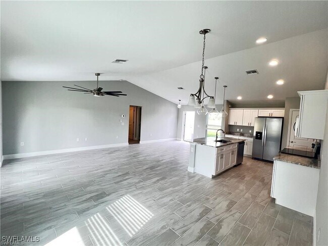 Foto del edificio - 2302 NE 35th St