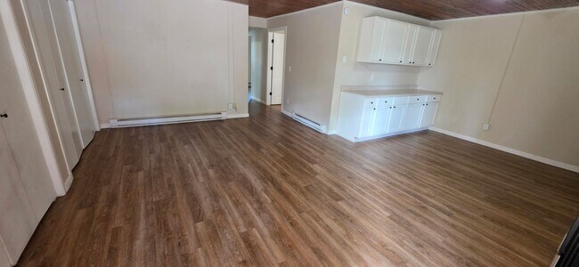 Foto del edificio - 3 bedroom apartment in Yorktown