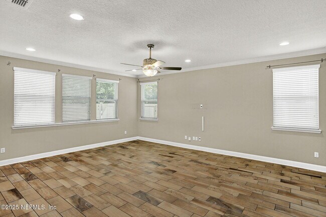 Foto del edificio - 3821 Coastal Cove Cir