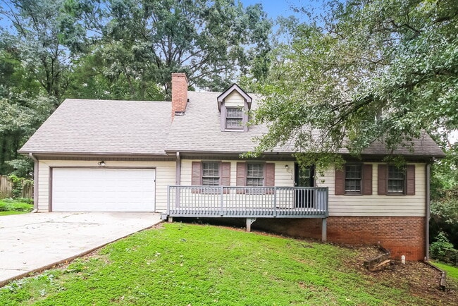 Building Photo - 672 Almand Branch Rd SE