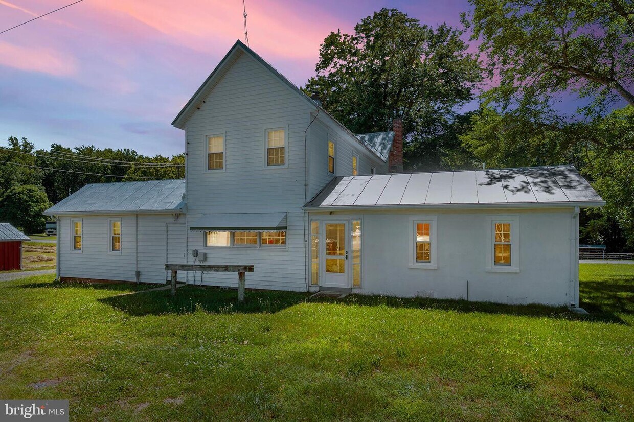 82 Spotted Tavern Rd, Fredericksburg, VA 22406 House Rental in