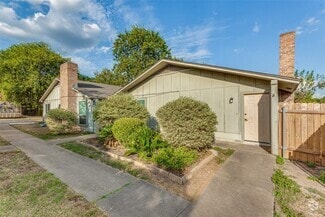Building Photo - 216 W William Cannon Dr