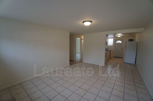 Foto del edificio - 1118 Rosemary St