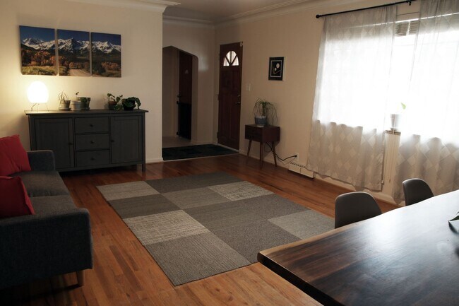 Foto del edificio - Incredible 5 bedroom Home in Westminster
