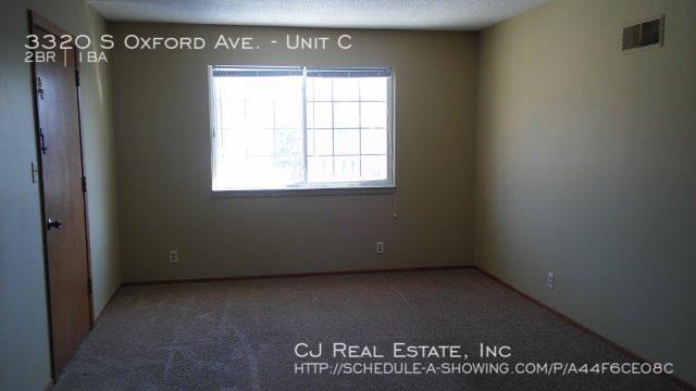 Building Photo - 3320 S Oxford Ave