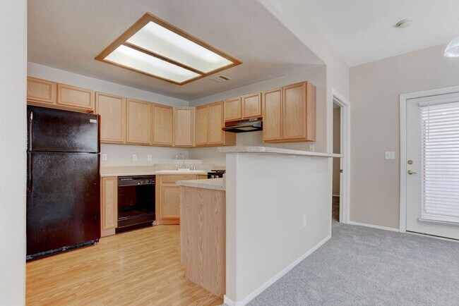 Foto del edificio - 4655 Gold Dust Ave