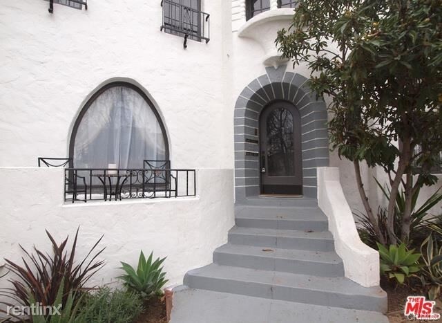 Primary Photo - 451 N ORANGE GROVE Ave