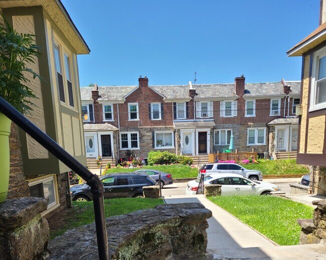Foto del edificio - 6643 Blakemore St