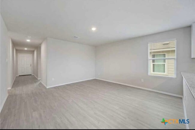Building Photo - 2808 Rosefinch
