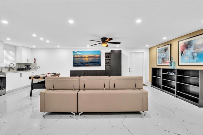 Foto del edificio - 923 NW 110th St