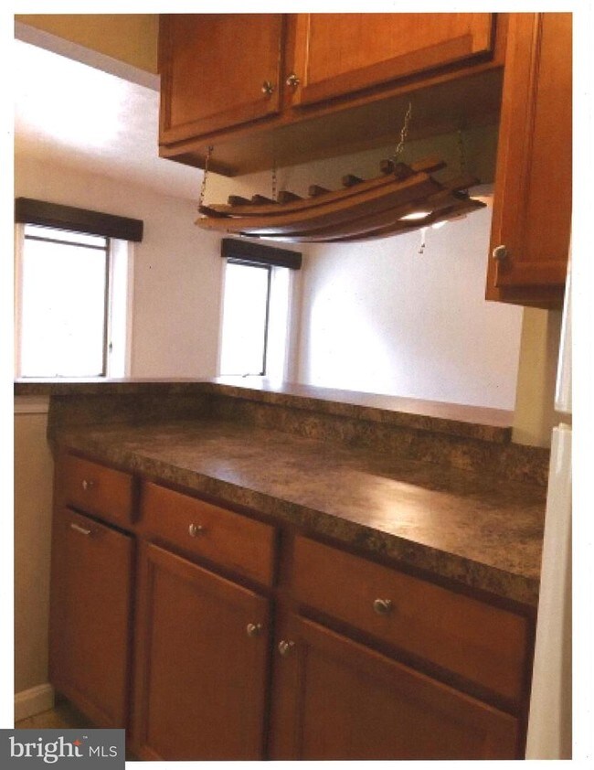 Foto del edificio - 23243 Rosewood Ct