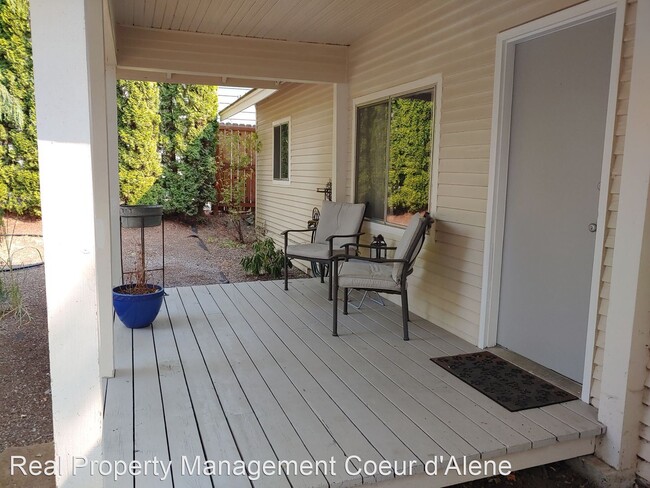 Foto del edificio - 3 br, 1 bath House - 1706 E Front St.