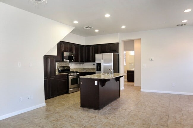 Building Photo - Dazzling 2-bedroom home in Fremont – Arden...
