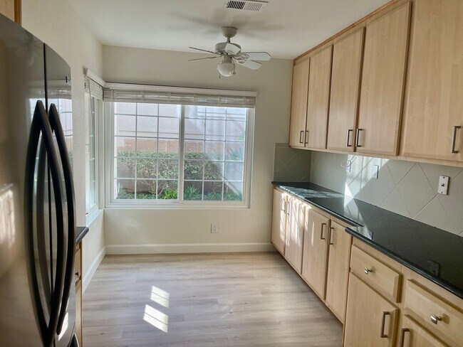 Foto del edificio - Luxurious 2 Bed 2 Bath Condo with Spectacu...