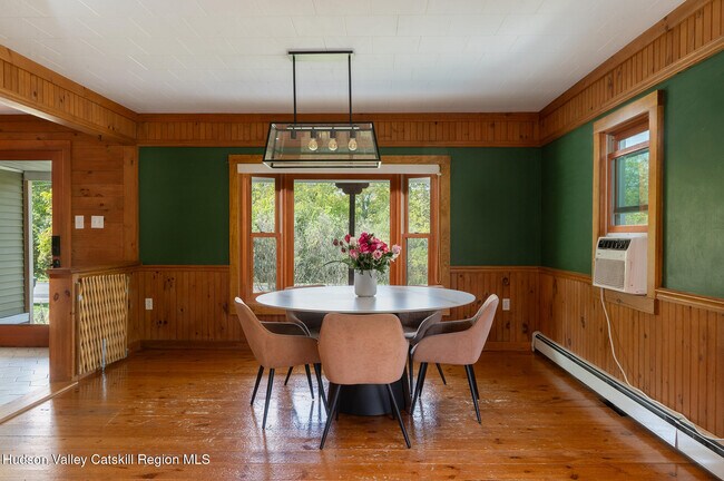 Foto del edificio - 136 US-9