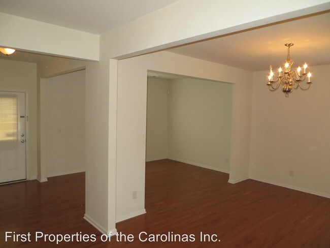 Foto del edificio - 4 br, 2.5 bath House - 3029 Rhododendron Pl