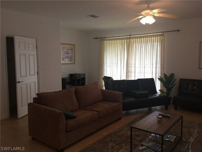 Foto del edificio - 3860 Cherrybrook Loop