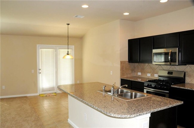 Foto del edificio - 13737 Harrisglenn Dr