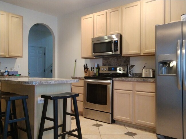 Building Photo - Single Family Home in Belle Hall!