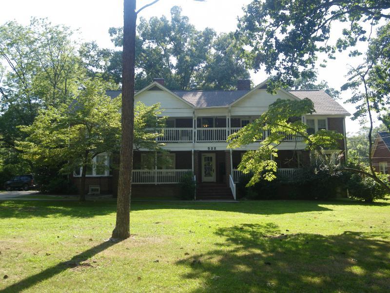 Primary Photo - 522 N Main St