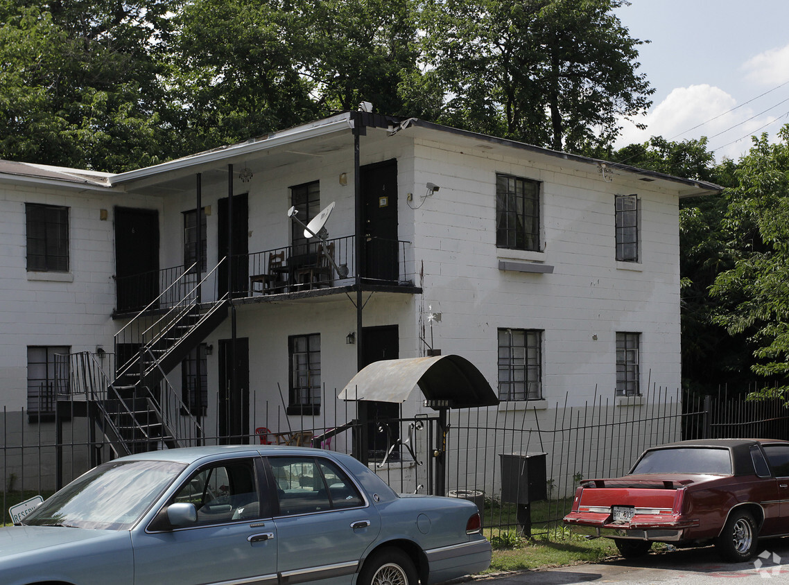 Building Photo - 441-445 Martin St SE