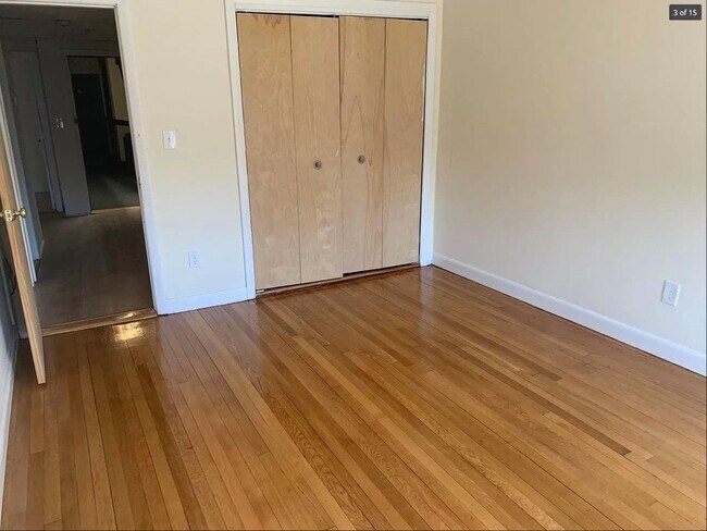 Foto del edificio - Bright, Spacious Allston Packards Corner w...