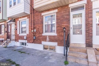 Building Photo - 3617 Sepviva St