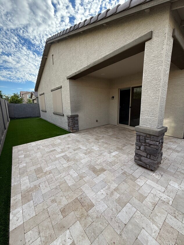 Building Photo - Eastridge