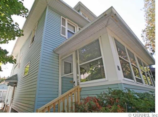 Foto del edificio - 27 Ravenwood Ave