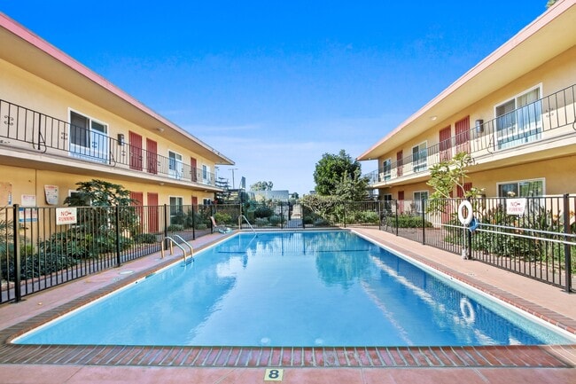 Foto del edificio - El Dorado Apts