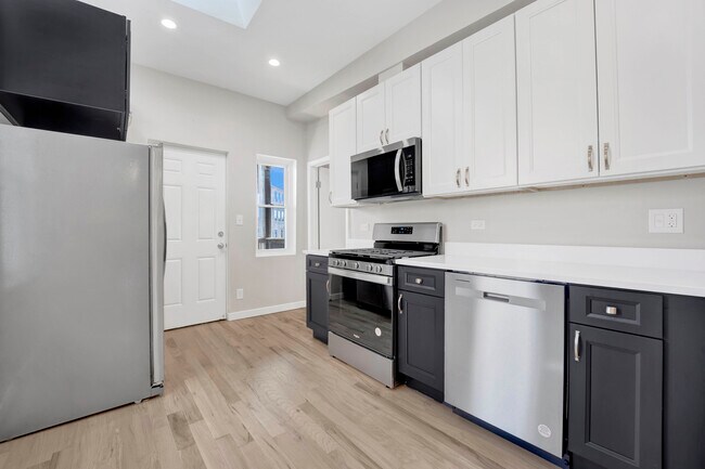 Foto del edificio - 2223 W Taylor St