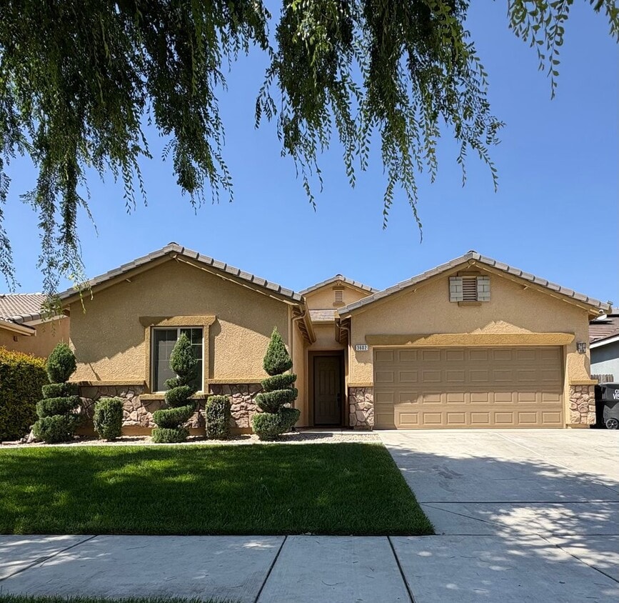 Primary Photo - NW Visalia Home Coming Soon with a pool!
