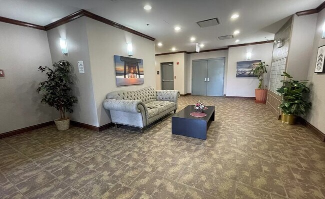Building Photo - 3630 N Harlem Ave