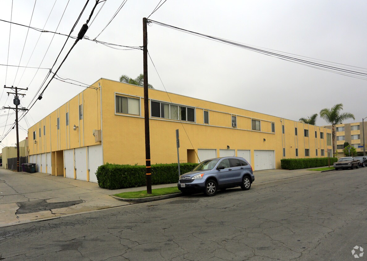 Foto del edificio - 3654 Linden Ave