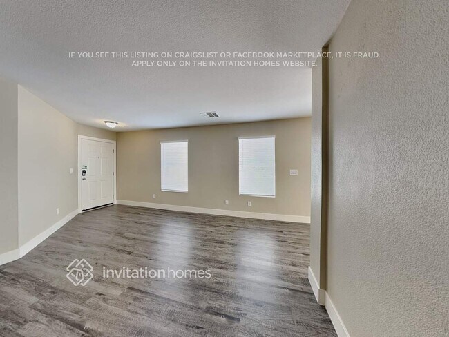 Foto del edificio - 8648 Shady Pines Dr