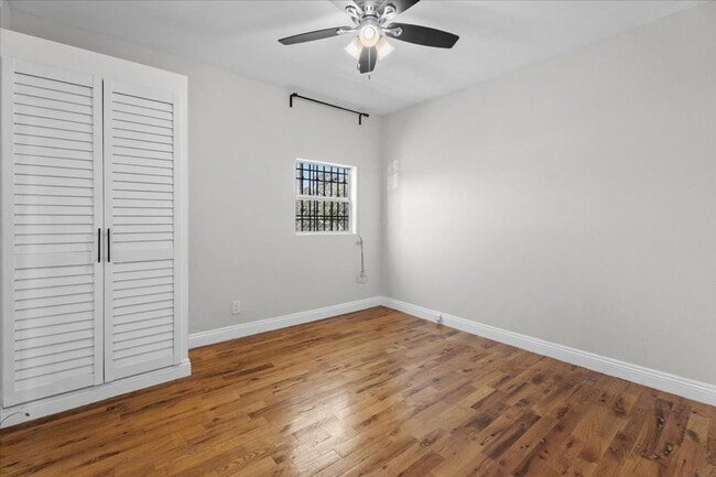 Photo - Stylish One Bedroom Unit With Spare Room Apartment