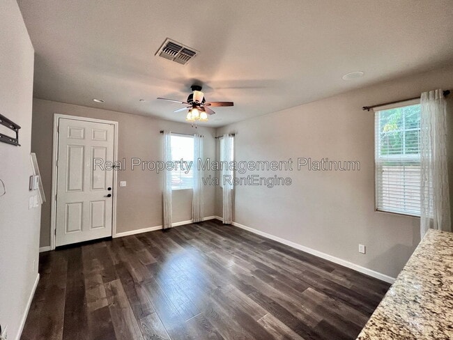 Building Photo - 1502 N Reunion Way