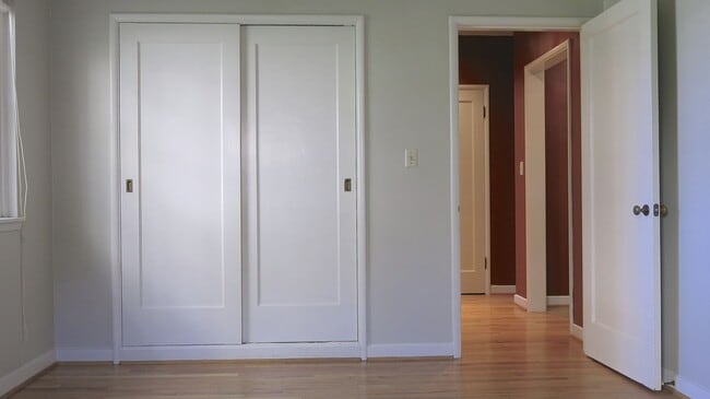 Interior Photo - Vista Avenue