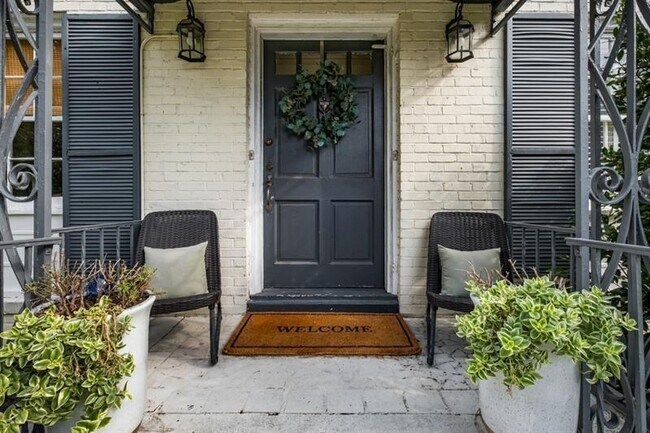 Foto del edificio - 140 Rumson Rd NE