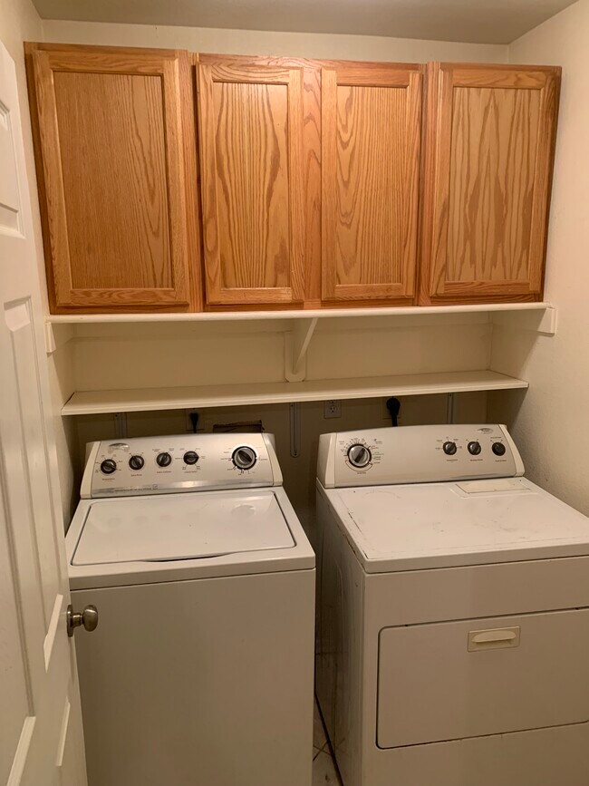 Private Laundry Room with door close off - 8543 W Shaw Butte Dr