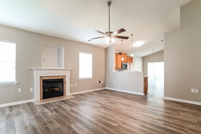 Building Photo - 4305 High Shoals Dr