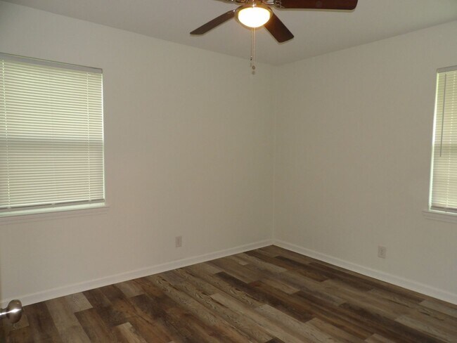 Foto del edificio - County Road 63, Coffee Springs, AL