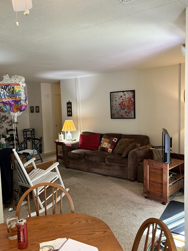 LR - 302 Presque Isle Blvd