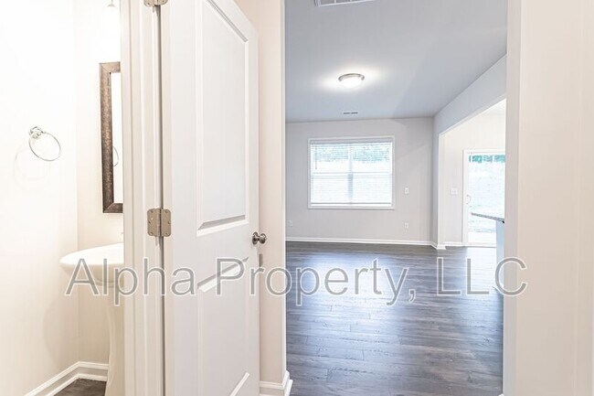 Foto del edificio - 27 Apricot Ln