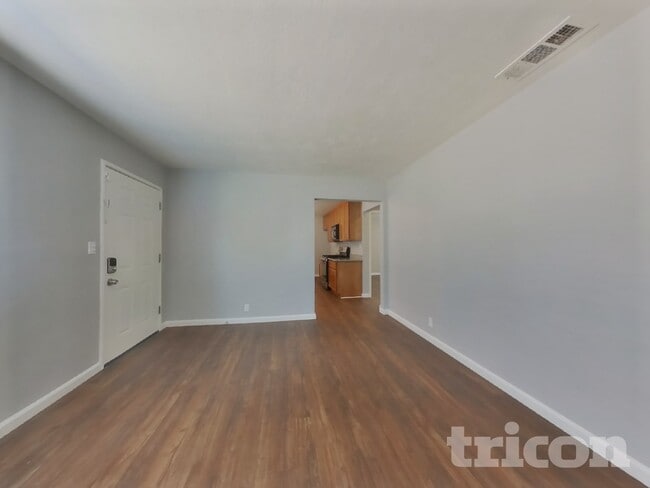 Foto del edificio - 2316 Viola St