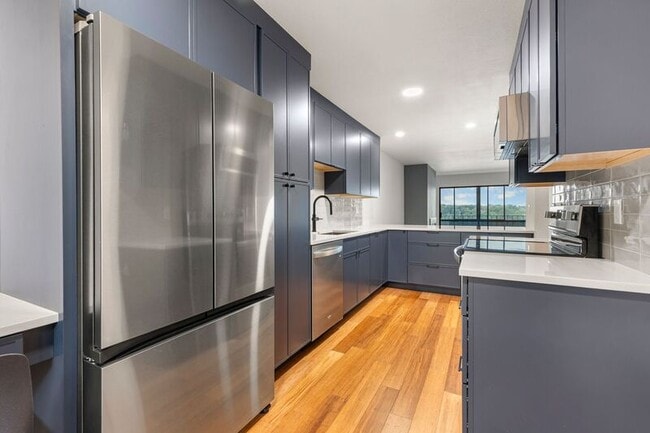 Foto del edificio - 4926 S Corbett Ave
